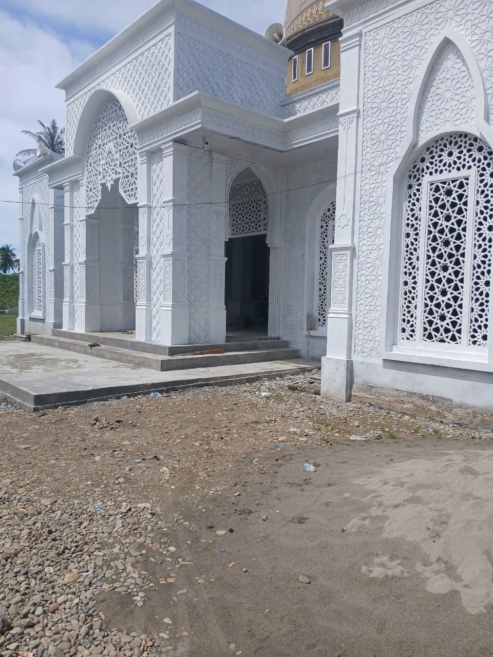 Masjid Nurul Yaqin Gp. Pulo Ie Kec. Kluet Selatan Aceh Selatan